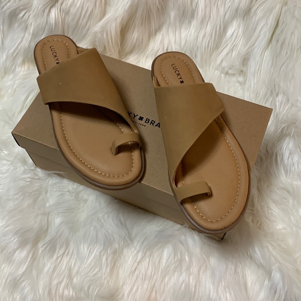 Lucky sandals